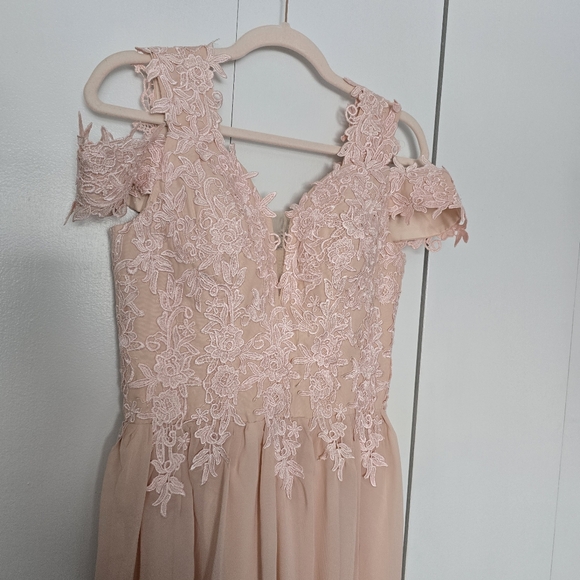 Lace floral peach cold shoulder formal maxi dress with high slit new with tags - Picture 2 of 14